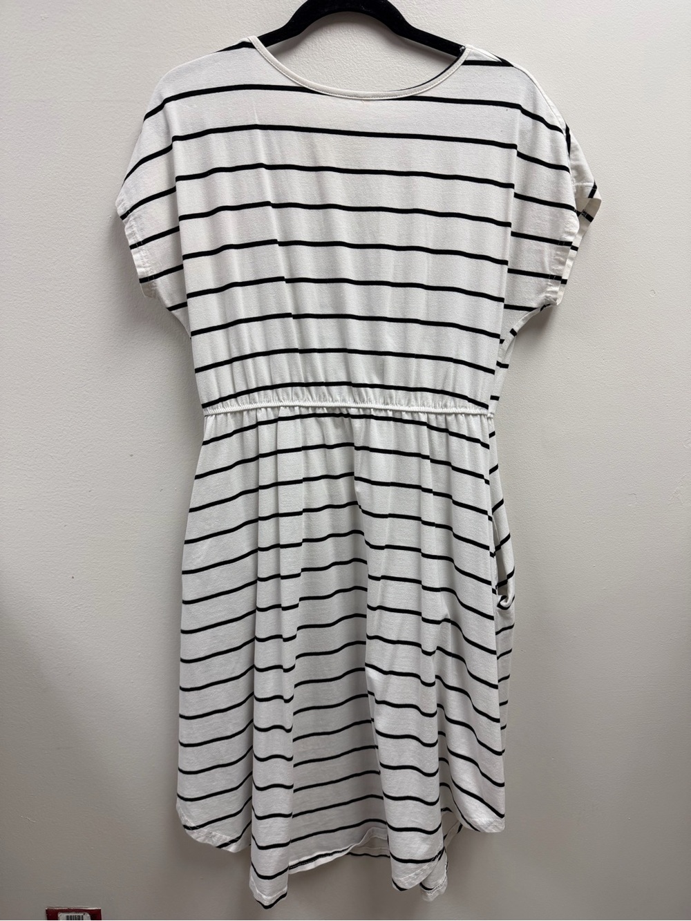 Striped Dress x’s 2 - Picture 7 of 10